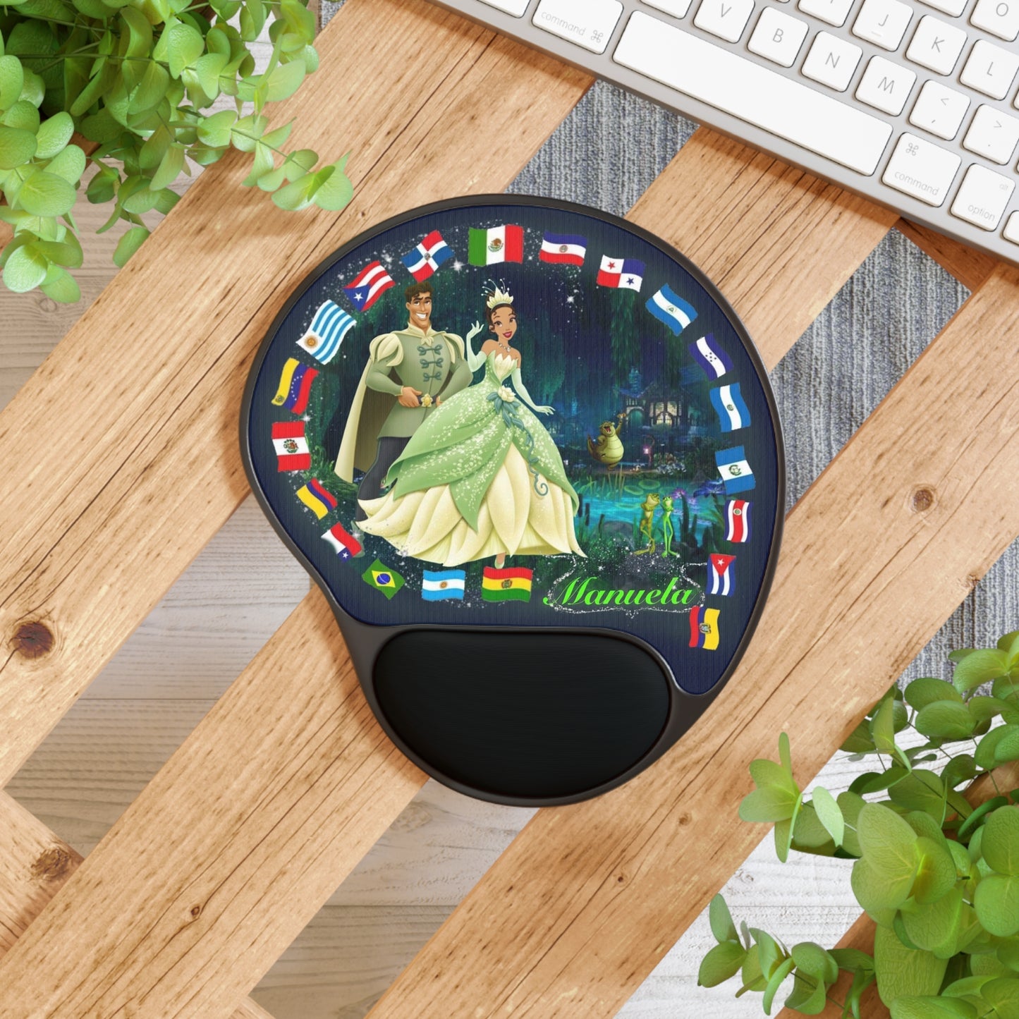 Tiana International Mouse Pad With Wrist Rest