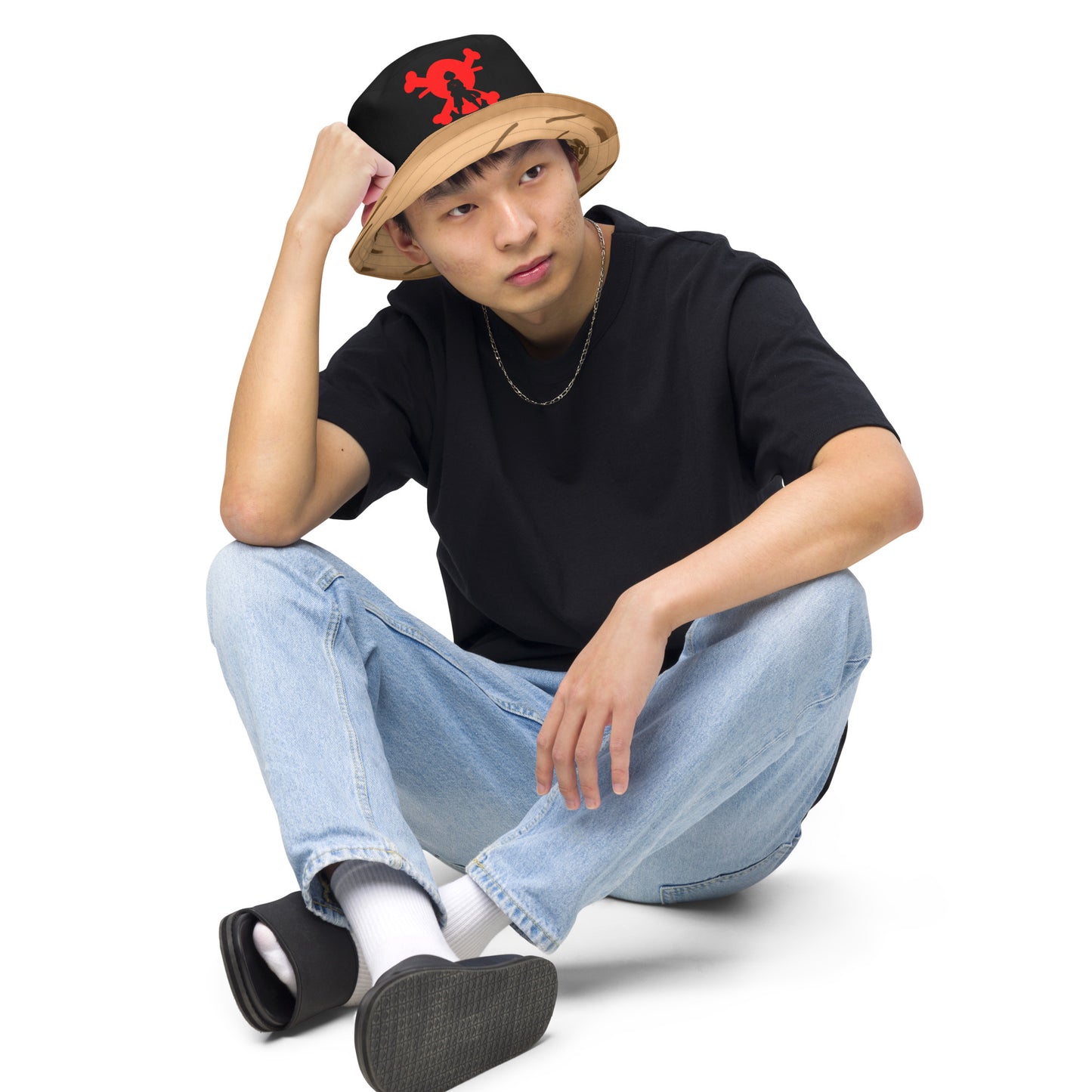 One Piece reversible Bucket hat: Luffy Straw Hat & Red Skull Logo